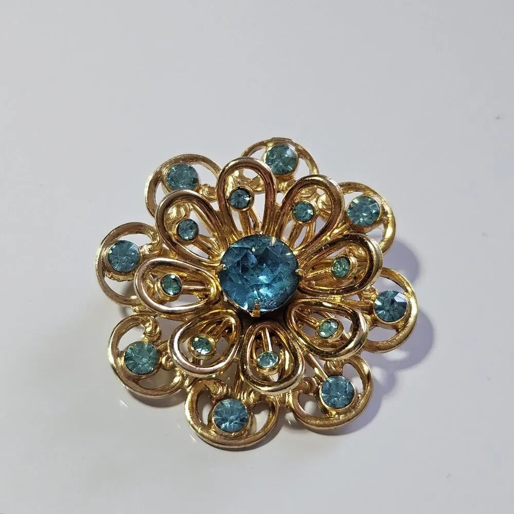 Vintage Coro Brooch Flower Blue Rhinestones Gold Tone Signed Pin